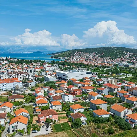 Relax Διαμέρισμα Τρογκίρ